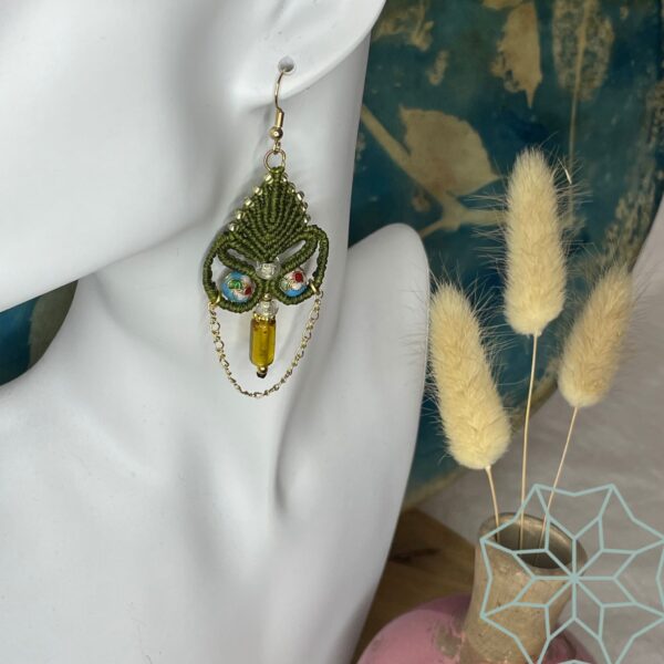 Boucles d'oreilles micro-macramé et perles